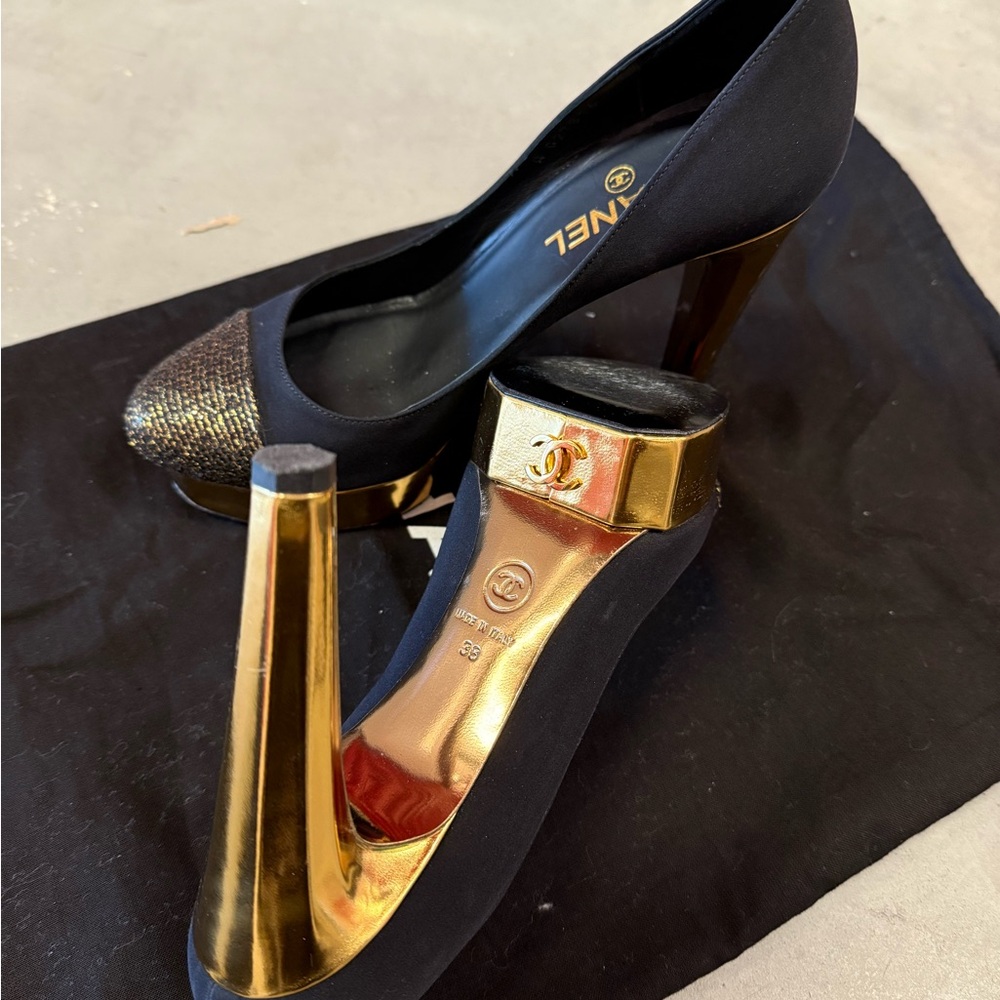 Chanel Black and Gold Women's Heels